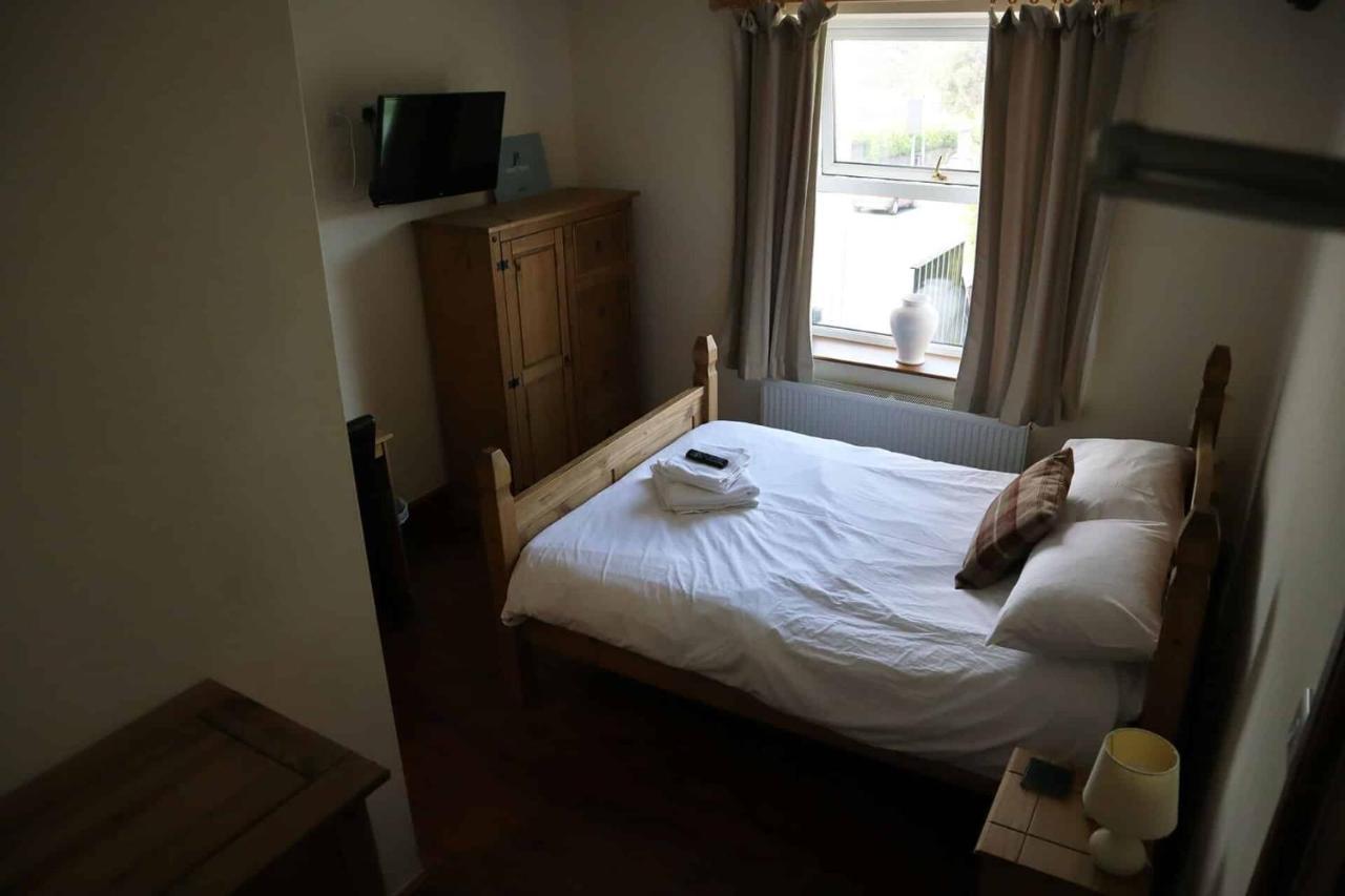 The Hare & Hounds Inn Foulridge Bagian luar foto