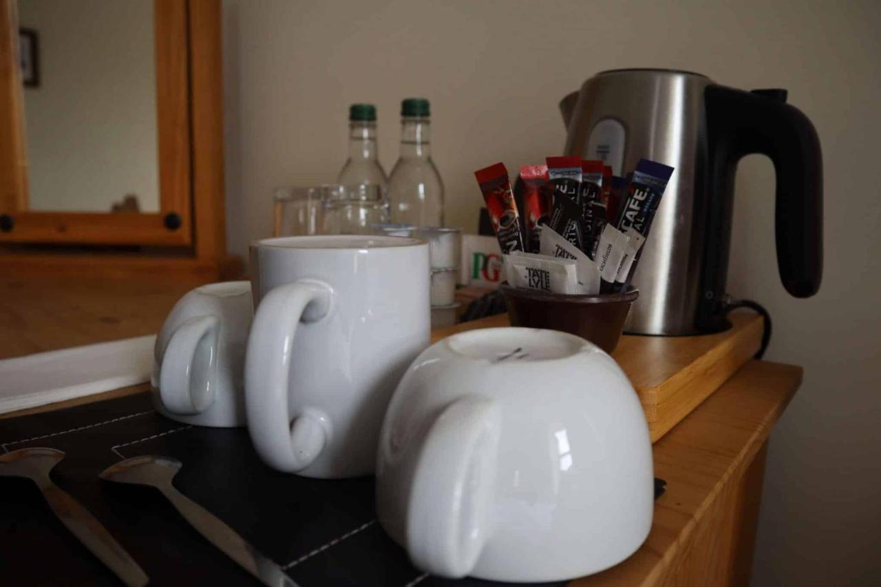 The Hare & Hounds Inn Foulridge Bagian luar foto