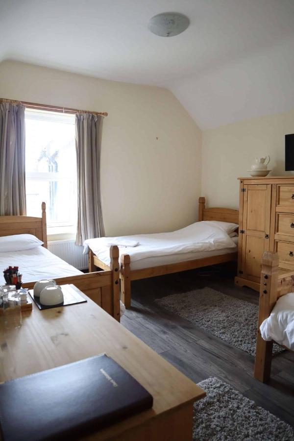 The Hare & Hounds Inn Foulridge Bagian luar foto