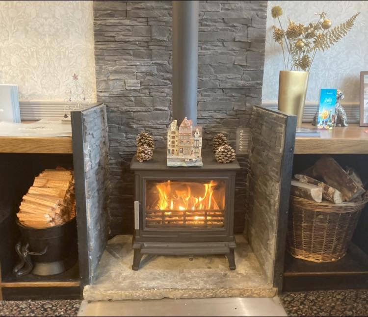 The Hare & Hounds Inn Foulridge Bagian luar foto