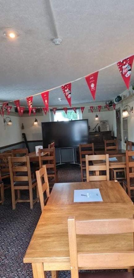 The Hare & Hounds Inn Foulridge Bagian luar foto